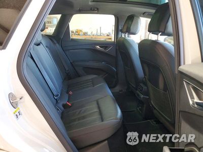 Zdjęcie 11 z 13 samochodu: 2023 AUDI Q4 E-TRON PREMIUM VIN:WA1K2BFZ6PP031852 - miniatura