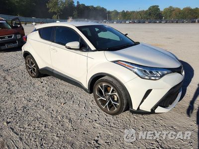 Czwarte zdjęcie samochodu z boku: 2021 TOYOTA C-HR XLE VIN:NMTKHMBXXMR124264 - miniatura