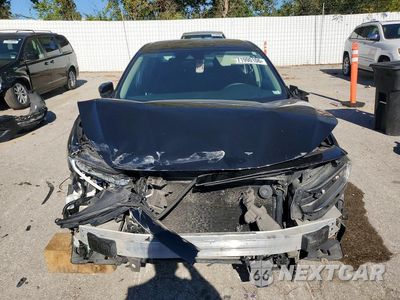 Piąte zdjęcie samochodu w środku: 2019 HONDA INSIGHT EX VIN:19XZE4F51KE029794 - miniatura