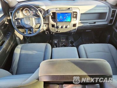 Zdjęcie 8 z 12 samochodu: 2018 RAM 2500 ST VIN:3C6UR5CLXJG403739 - miniatura