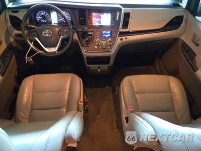 Zdjęcie 8 z 13 samochodu: 2019 TOYOTA SIENNA XLE 8-PASSENGER VIN:5TDYZ3DC3KS012254 - miniatura