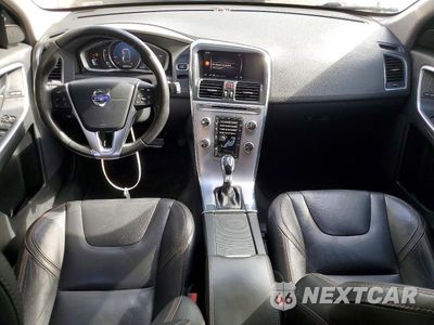 Zdjęcie 8 z 12 samochodu: 2017 VOLVO XC60 T5 DYNAMIC VIN:YV440MRR3H2222328 - miniatura