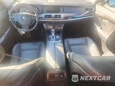 Zdjęcie 8 z 12 samochodu: 2010 BMW 535 GT VIN:WBASN2C55AC200463 - miniatura