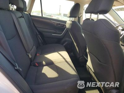 Zdjęcie 11 z 13 samochodu: 2019 TOYOTA RAV4 LE VIN:2T3H1RFV4KW033511 - miniatura