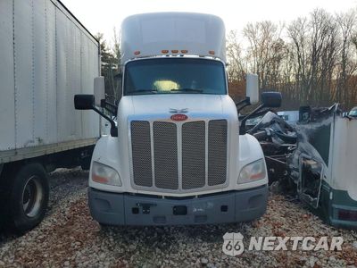 Piąte zdjęcie samochodu w środku: 2018 PETERBILT 579 SEMI TRUCK VIN:1XPBD49X2JD479020 - miniatura