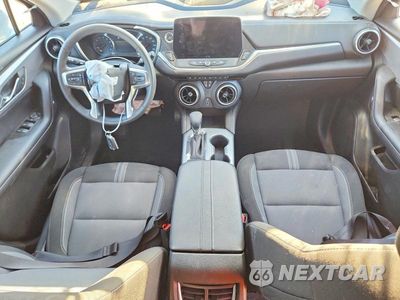 Zdjęcie 8 z 12 samochodu: 2023 CHEVROLET BLAZER 2LT VIN:3GNKBHR44PS174400 - miniatura