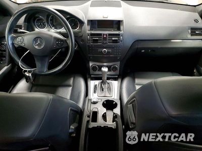 Zdjęcie 8 z 12 samochodu: 2009 MERCEDES-BENZ C 300 4MATIC VIN:WDDGF81X39F212916 - miniatura