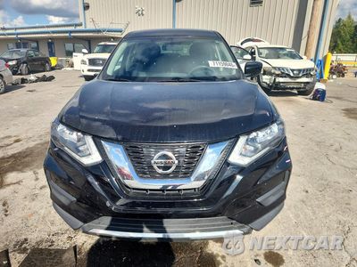 Piąte zdjęcie samochodu w środku: 2017 NISSAN ROGUE S VIN:KNMAT2MT6HP589134 - miniatura