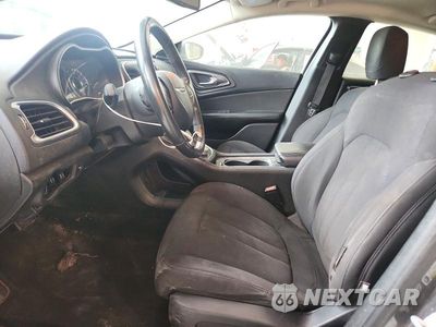 Zdjęcie 7 z 12 samochodu: 2015 CHRYSLER 200 LIMITED VIN:1C3CCCAB1FN672946 - miniatura