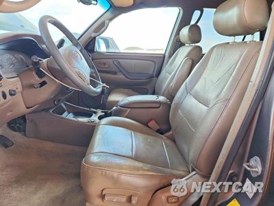 Zdjęcie 7 z 13 samochodu: 2003 TOYOTA SEQUOIA LIMITED VIN:5TDZT38A73S169981 - miniatura