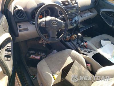 Zdjęcie 8 z 13 samochodu: 2004 TOYOTA RAV4 VIN:2T3BF4DV9CW177831 - miniatura