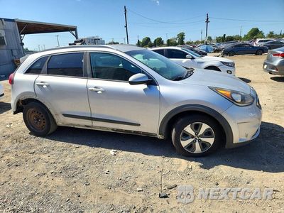 Czwarte zdjęcie samochodu z boku: 2019 KIA NIRO LX VIN:KNDCB3LC2K5322692 - miniatura