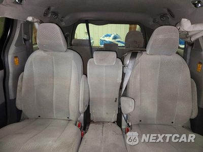 Zdjęcie 10 z 13 samochodu: 2014 TOYOTA SIENNA LE VIN:5TDKK3DC7ES410033 - miniatura
