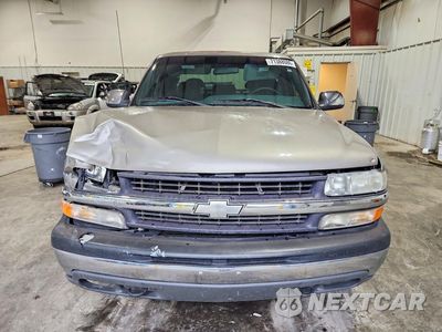 Piąte zdjęcie samochodu w środku: 2000 CHEVROLET SILVERADO C1500 VIN:1GCEC19T3YZ166861 - miniatura