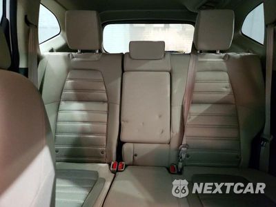 Zdjęcie 10 z 14 samochodu: 2019 HONDA CR-V EX VIN:7FARW2H5XKE041410 - miniatura