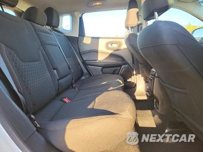 Zdjęcie 10 z 12 samochodu: 2019 JEEP COMPASS SPORT VIN:3C4NJDAB3KT744997 - miniatura