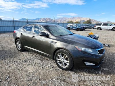 Czwarte zdjęcie samochodu z boku: 2013 KIA OPTIMA LX VIN:5XXGM4A7XDG150157 - miniatura