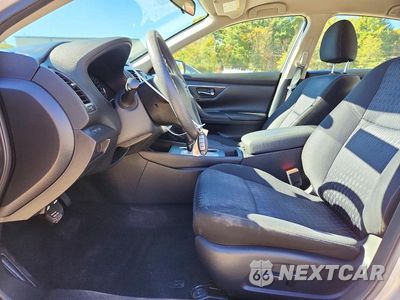 Zdjęcie 7 z 13 samochodu: 2017 NISSAN ALTIMA 2.5 S VIN:1N4AL3APXHN337479 - miniatura