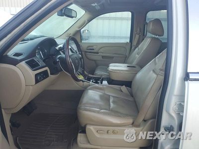 Zdjęcie 7 z 13 samochodu: 2011 CADILLAC ESCALADE ESV PREMIUM VIN:1GYS4JEF9BR102504 - miniatura