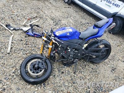 Trzecie zdjęcie samochodu z tyłu: 2008 YAMAHA YZFR1 VIN:JYARN20E98A009894 - miniatura