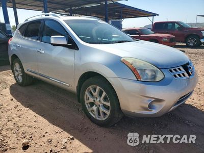 Czwarte zdjęcie samochodu z boku: 2013 NISSAN ROGUE S VIN:JN8AS5MT0DW510310 - miniatura