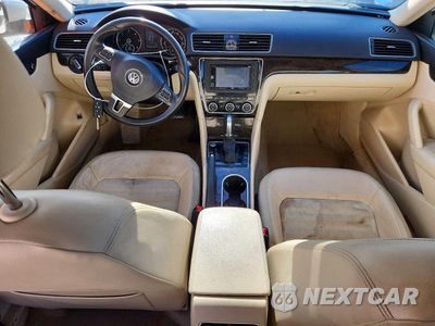 Zdjęcie 8 z 12 samochodu: 2014 VOLKSWAGEN PASSAT SEL VIN:1VWCN7A30EC092469 - miniatura