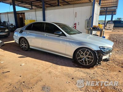 Czwarte zdjęcie samochodu z boku: 2021 MERCEDES-BENZ E 350 VIN:W1KZF8DB0MA917557 - miniatura