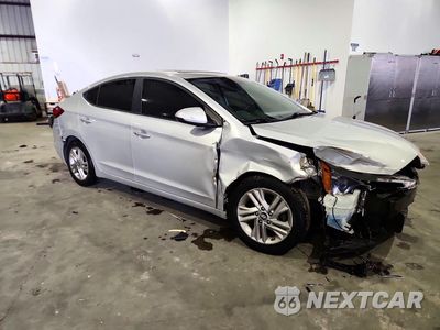 Czwarte zdjęcie samochodu z boku: 2019 HYUNDAI ELANTRA VALUE EDITION VIN:KMHD84LF0KU759062 - miniatura