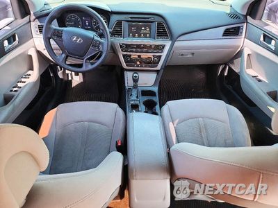 Zdjęcie 8 z 12 samochodu: 2016 HYUNDAI SONATA SE VIN:5NPE24AF9GH396548 - miniatura