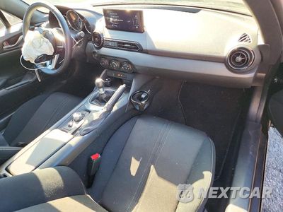 Zdjęcie 8 z 12 samochodu: 2025 MAZDA MX-5 MIATA SPORT VIN:JM1NDAB76S0651646 - miniatura
