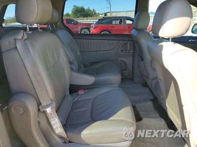 Zdjęcie 11 z 13 samochodu: 2008 TOYOTA SIENNA XLE LIMITED VIN:5TDBK22CX8S022165 - miniatura
