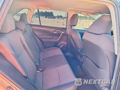 Zdjęcie 10 z 13 samochodu: 2020 TOYOTA RAV4 HYBRID XLE VIN:JTMRWRFV4LD067825 - miniatura