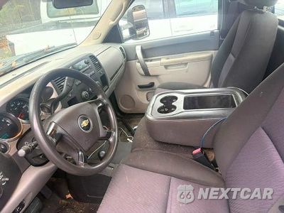 Zdjęcie 9 z 10 samochodu: 2011 CHEVROLET SILVERADO K3500 VIN:1GC3KZCG3BF264852 - miniatura