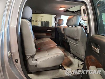 Zdjęcie 10 z 12 samochodu: 2010 TOYOTA TUNDRA CREWMAX LIMITED VIN:5TFHW5F10AX139603 - miniatura