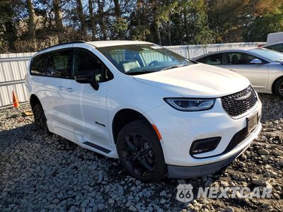 Czwarte zdjęcie samochodu z boku: 2024 CHRYSLER PACIFICA TOURING L VIN:2C4RC1BG3RR152422 - miniatura