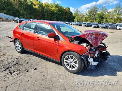 Czwarte zdjęcie samochodu z boku: 2018 FORD FOCUS SE VIN:1FADP3K22JL291040 - miniatura