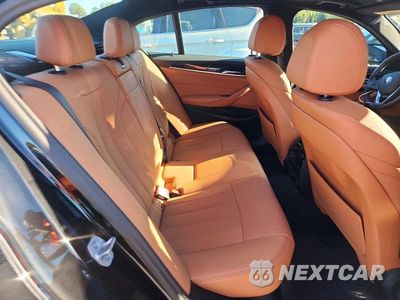 Zdjęcie 10 z 13 samochodu: 2023 BMW 530 XI VIN:WBA13BJ02PWY04780 - miniatura