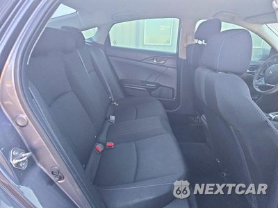 Zdjęcie 10 z 12 samochodu: 2018 HONDA CIVIC LX VIN:19XFC2F53JE018940 - miniatura