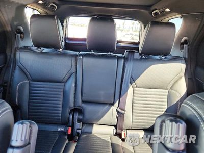 Zdjęcie 10 z 13 samochodu: 2019 LAND ROVER DISCOVERY HSE LUXURY VIN:SALRT2RV1KA081427 - miniatura