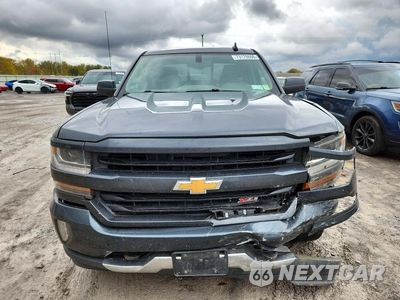Piąte zdjęcie samochodu w środku: 2018 CHEVROLET SILVERADO K1500 LT VIN:1GCVKRECXJZ246512 - miniatura