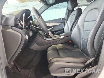 Zdjęcie 7 z 13 samochodu: 2019 MERCEDES-BENZ GLC 300 VIN:WDC0G4JB1KV181354 - miniatura
