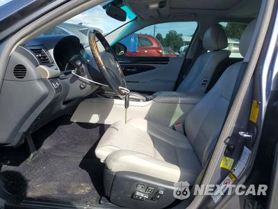 Zdjęcie 7 z 13 samochodu: 2015 LEXUS LS 460 VIN:JTHBL5EF1F5134763 - miniatura