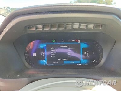 Zdjęcie 9 z 13 samochodu: 2024 VOLVO XC90 CORE VIN:YV4L12PK5R1195580 - miniatura