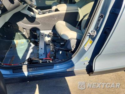 Zdjęcie 12 z 13 samochodu: 2020 VOLVO XC40 T5 MOMENTUM VIN:YV4162UKXL2339817 - miniatura