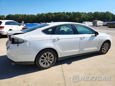 Trzecie zdjęcie samochodu z tyłu: 2015 FORD FUSION S VIN:1FA6P0G75F5127773 - miniatura