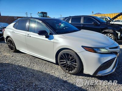 Czwarte zdjęcie samochodu z boku: 2021 TOYOTA CAMRY XSE V6 VIN:4T1KZ1AK9MU055254 - miniatura