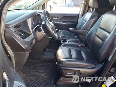 Zdjęcie 7 z 14 samochodu: 2020 TOYOTA SIENNA SE PREMIUM 8-PASSENGER VIN:5TDXZ3DC6LS052759 - miniatura