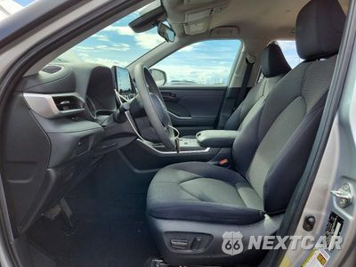 Zdjęcie 7 z 13 samochodu: 2022 TOYOTA HIGHLANDER L VIN:5TDCZRAH7NS098220 - miniatura