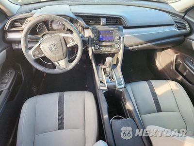 Zdjęcie 8 z 12 samochodu: 2018 HONDA CIVIC LX VIN:19XFC2F53JE044096 - miniatura