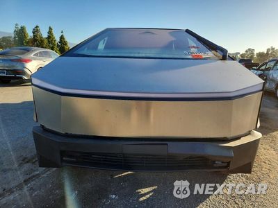 Piąte zdjęcie samochodu w środku: 2024 TESLA CYBERTRUCK VIN:7G2CEHEDXRA033976 - miniatura